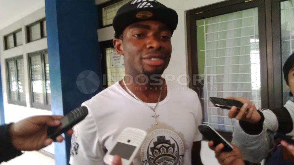 Rumor bergabungnya pemain naturalisasi PSM Makassar Osas Saha, ke Sriwijaya FC jelang bergulirnya Liga 2 semakin menguat.